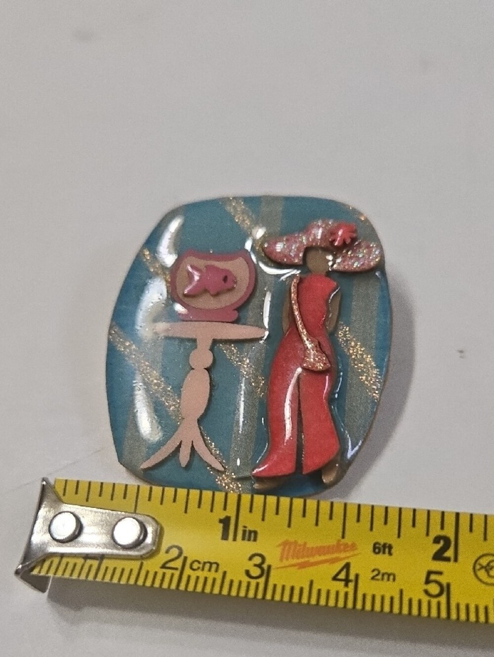 Vintage LUCINDA Women's Pins Brooch Pink Lady & Fishbowl Decorative Pet Accent - Picture 3 of 4